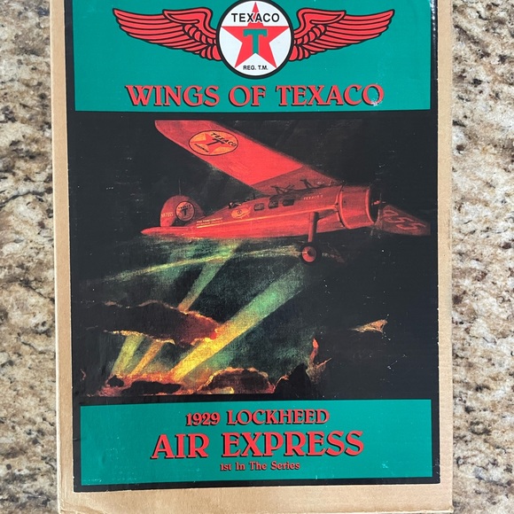 1929 Lockheed Air Express Texaco Plane Coin Bank - Picture 4 of 5